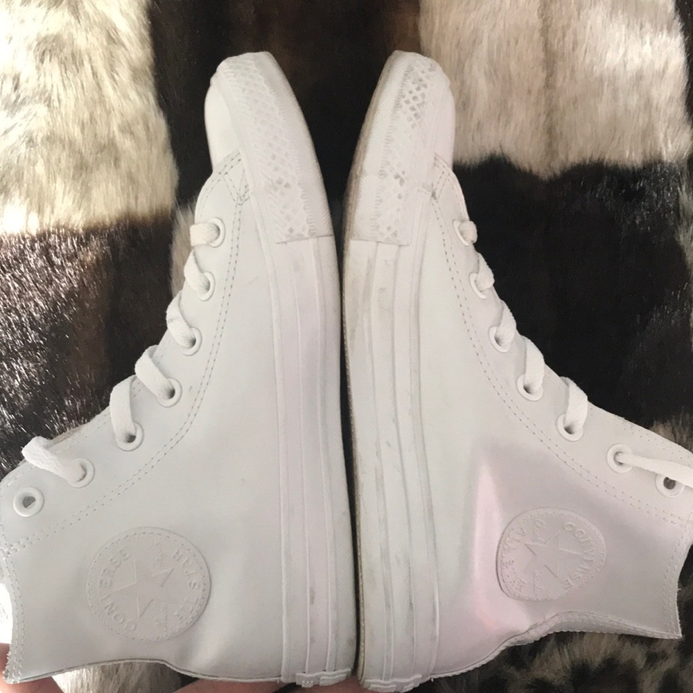 Converse - Picture 4 of 5
